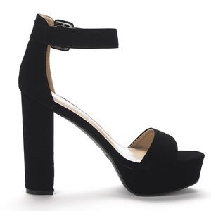 DREAM PAIRS black High heels Ankle Strap High Platform 5 inch size 9 NWOB